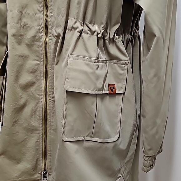 LIV Outdoor Women Taupe Cinch Waist 2 Pocket Wind&Water Resistant Jacket Size L - Picture 6 of 11